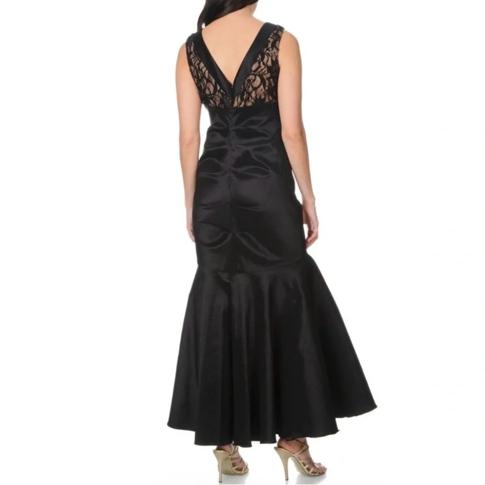 R & M Richards sequined Lace/Taffeta Mermaid Gown - Picture 5 of 7